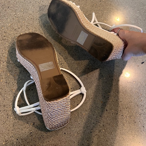 Marc fisher ZARAH STRAPPY ESPADRILLE WEDGE SANDAL worn once - Picture 9 of 10